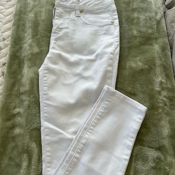 1822 Denim Women's Crisp White Skinny Jeans - Picture 1 of 1